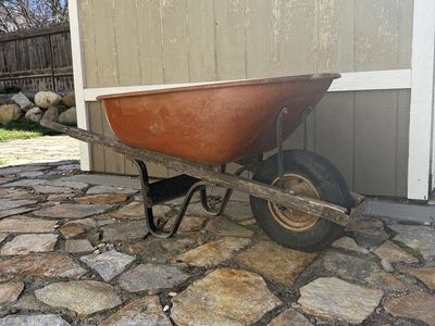 Metal Wheelbarrow – Heavy Duty Garden / Yard Cart