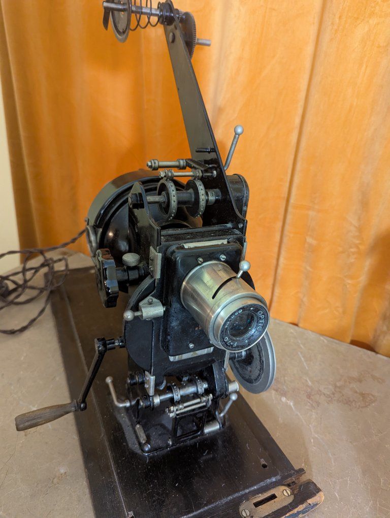 Main image 2
