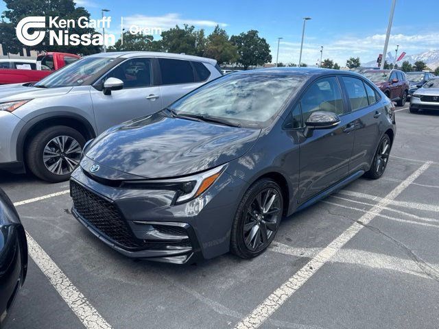 2025 Toyota Corolla Hybrid SE
