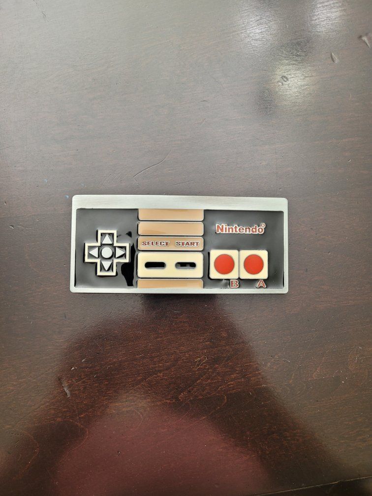 Nintendo NES Controller Belt Buckle - Classic Retro Gaming Accessory
