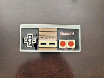 Nintendo NES Controller Belt Buckle - Classic Retro Gaming Accessory
