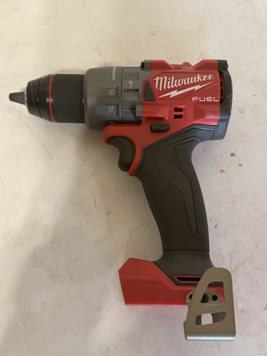 Milwaukee FUEL Cordless Drill Driver - M18