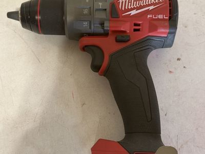 Milwaukee FUEL Cordless Drill Driver - M18