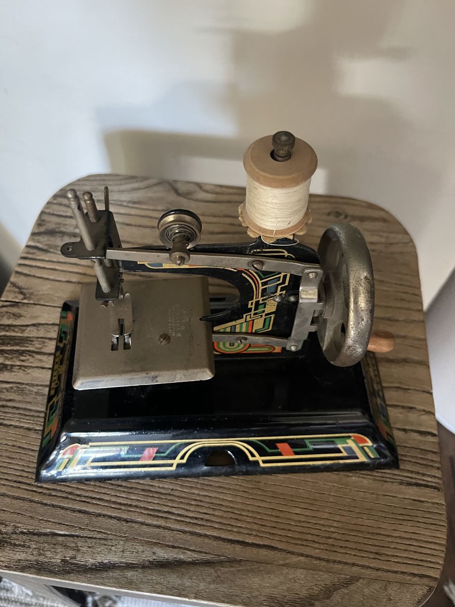 Main image 4