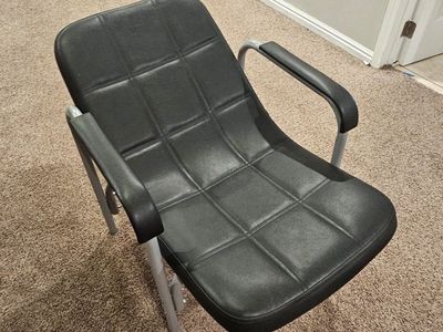 shampoo chair