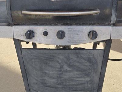 BBQ 3 burner with side burner