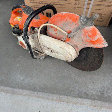Stihl Cutquik TS 400 Concrete Saw - 12" Wheel, Gas-Powered, Handheld