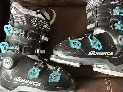 Nordica Speed Machine 75W Used Womens Ski Boots Size 24/24.5 285mm TCP Infrared