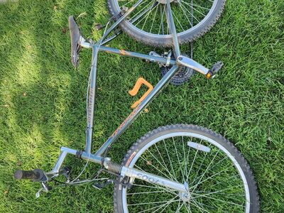 Vintage 90s Specialized Hardrock MTB - rare find