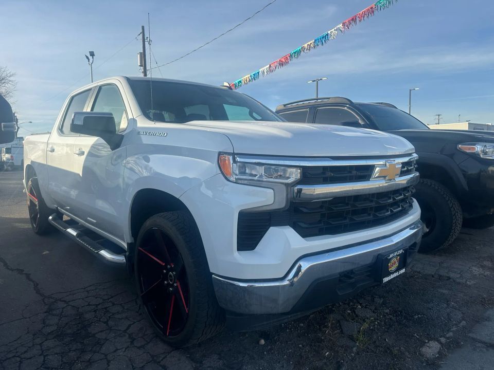 2023 Chevrolet Silverado 1500 LT