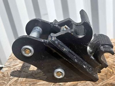 NEW AGT Quick Coupler (with 25 mm Pins) for a 1 Ton Chinese Mini Excavator
