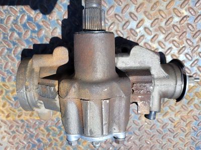 Power steering gear box 1999 suburban