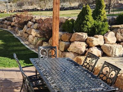 Beautiful 9 Piece Black Ornate Metal Patio Set