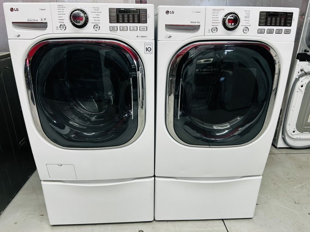 Lg Steam Electric Front Load Set With Pedestals