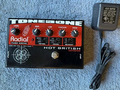 Radial Tonebone Hot British Tube Drive Distortion Guitar Pedal with 15V Adapter