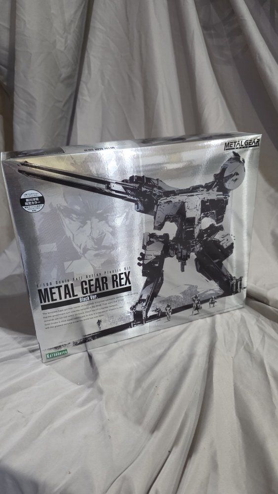 Metal Gear full scale action plastic kit