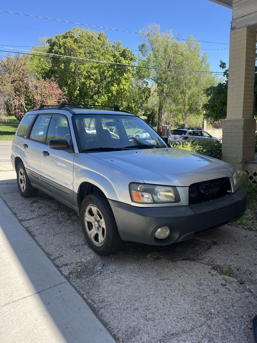 2004 SUBARU FORESTER X