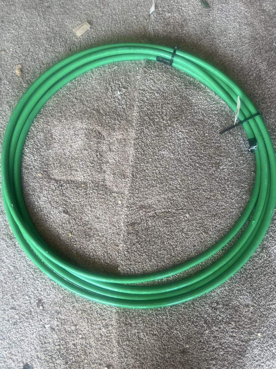 Building bonding - ground wire