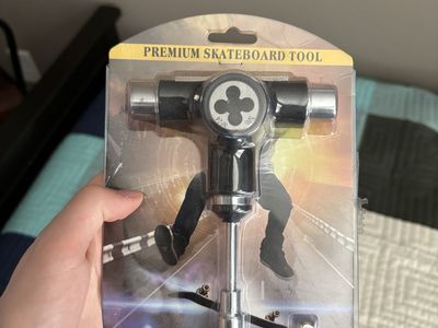 New All-in-One Skateboard T-Tool Multi-Tool with Threader and Driver Bit