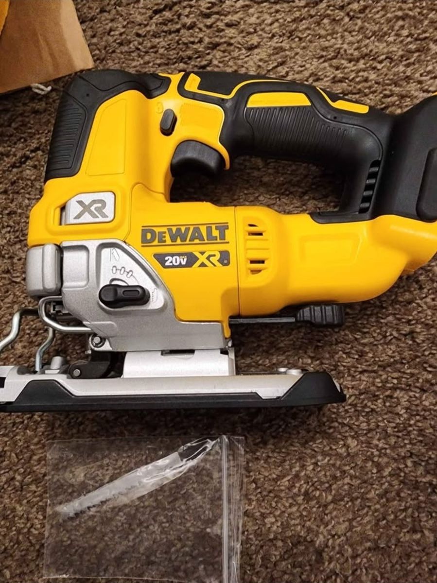 New DeWalt 20V MAX XR Jigsaw