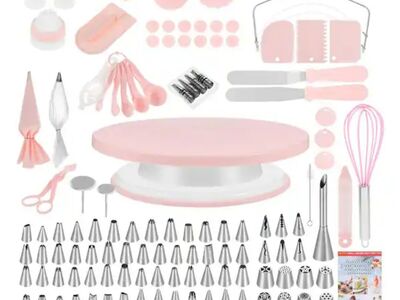 64 PIECE STAINLESS STEEL CAKE DECORATING KIT