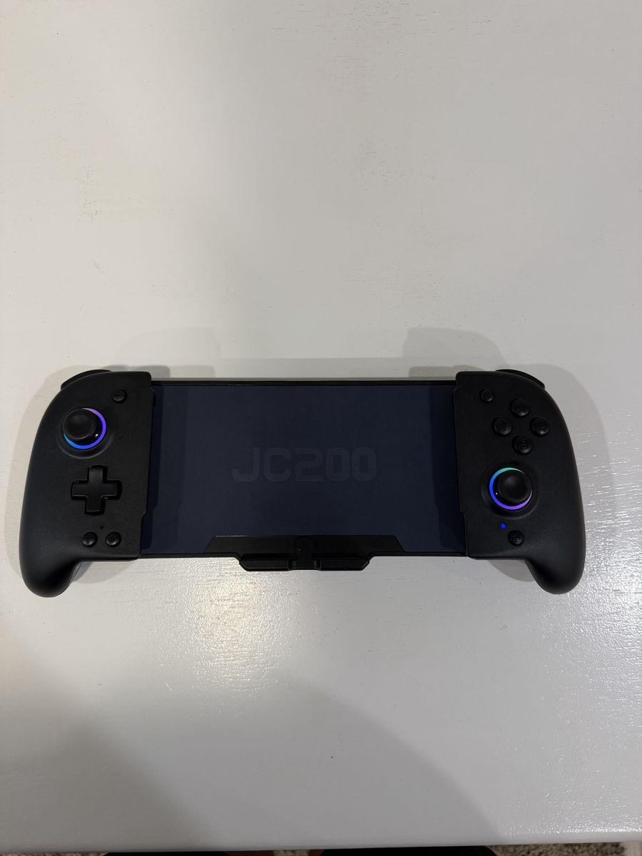 JC200 Mobile Gaming Controller for Smartphones - Black