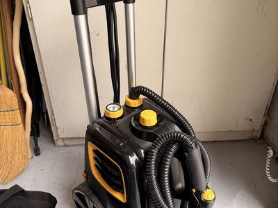 McCulloch Deluxe Steamer Cleaner