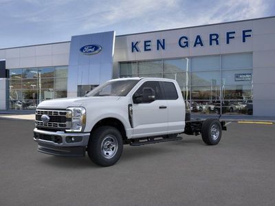 2025 Ford F-350 Super Duty XL