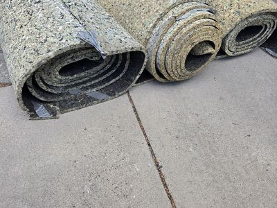 FREE HARDLY USED CARPET PAD