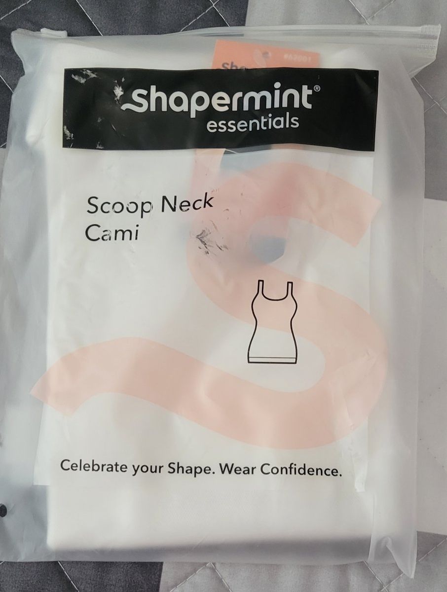 Shapermint Essentials All Day Every Day Scoop Neck Cami, bodysuit and shorts