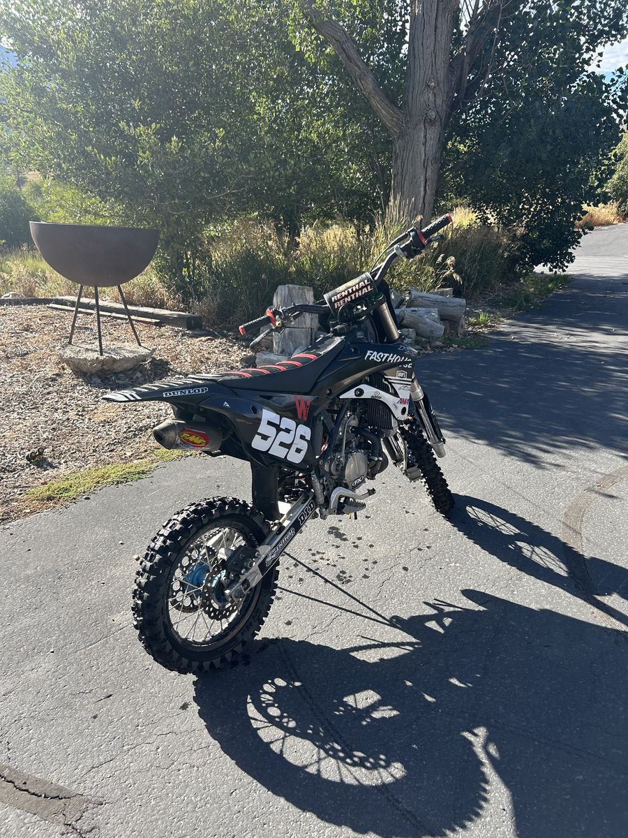 2021 KX85