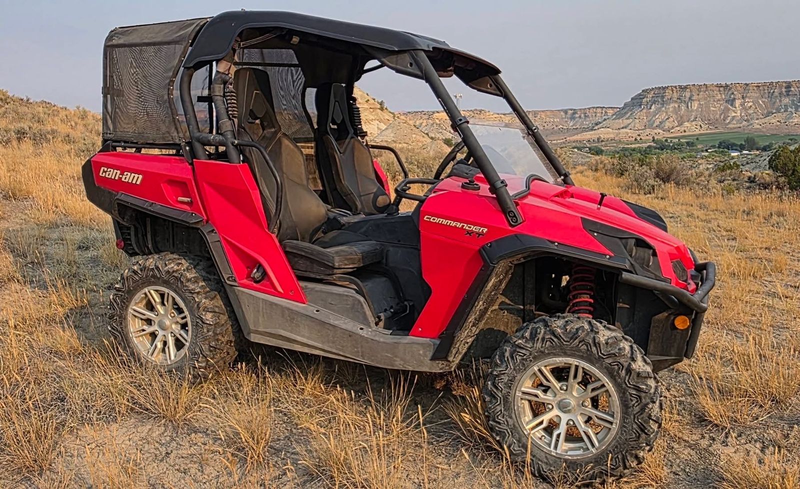 2012 Can-Am Commander 1000 XT - 2850 Miles / 301 Hours