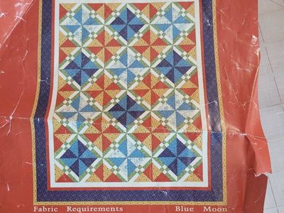 Quilter's Collectibles September 2007 Blue Moon Quilt Pattern & Fabric Lot