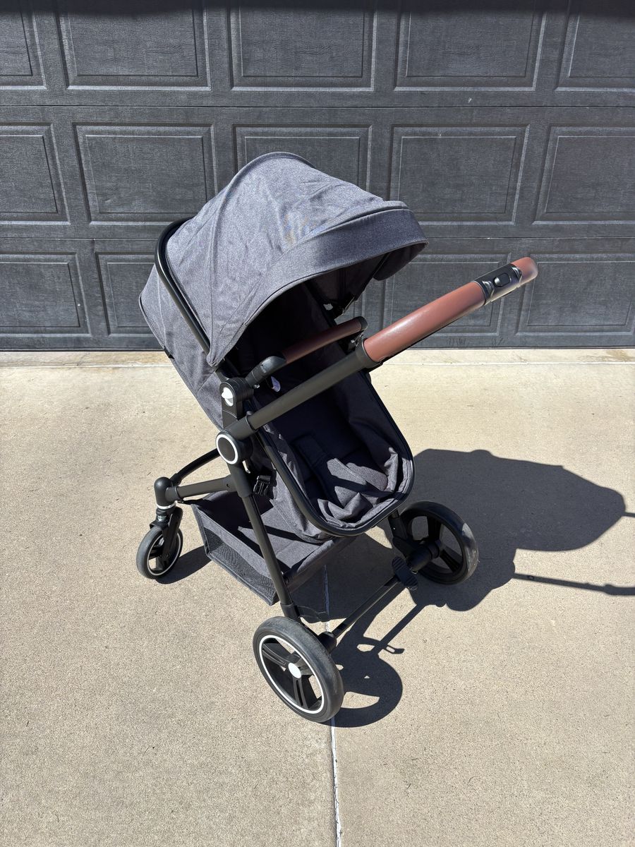 2-in-1 Stroller — Like New