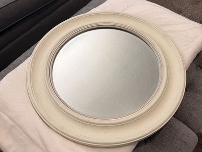 Round Decorative Wall Mirror with Distressed White Frame
