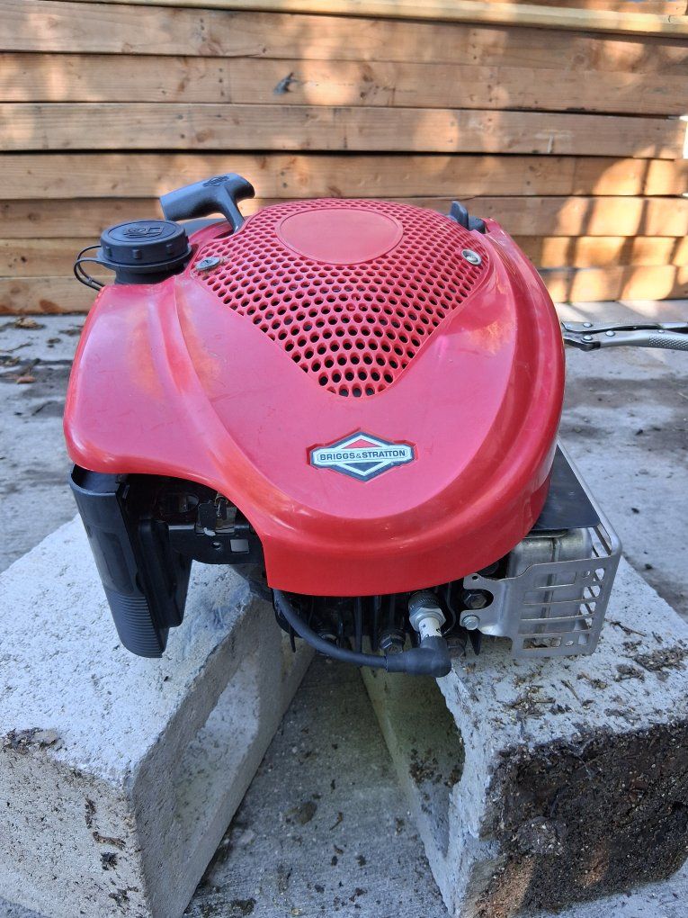 Briggs & Stratton 675 Series 190cc Engine