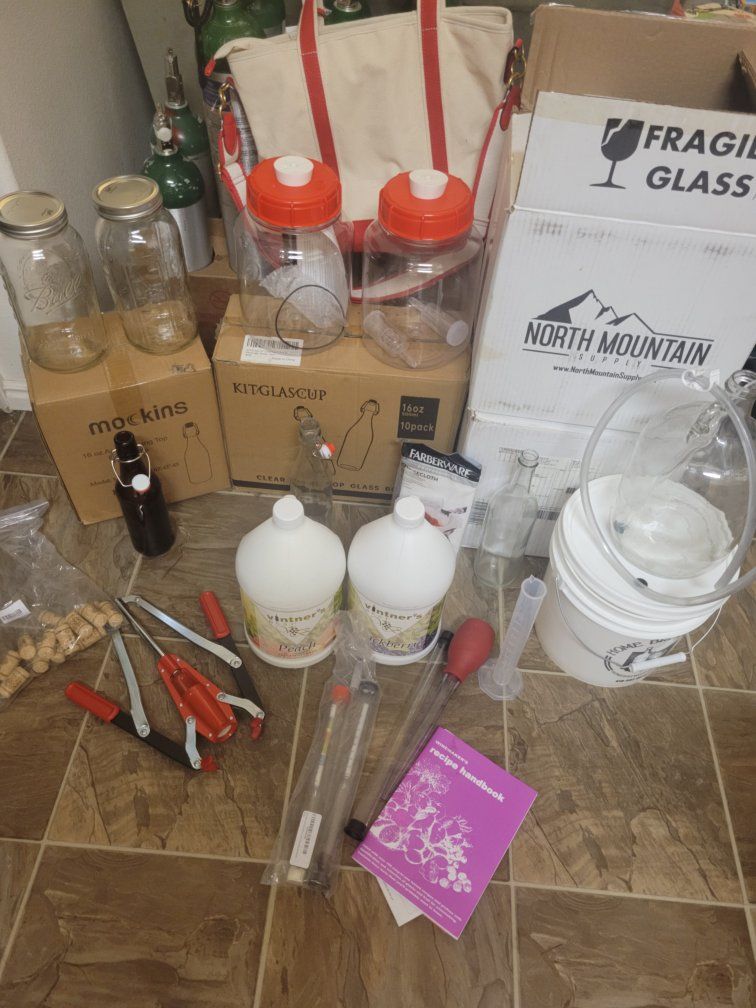 Complete Home Winemaking Kit - Fermenters, Bottles, Juices, Corker & More! New/Like New Condition