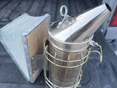 Stainless Steel Bee Smoker with Bellows