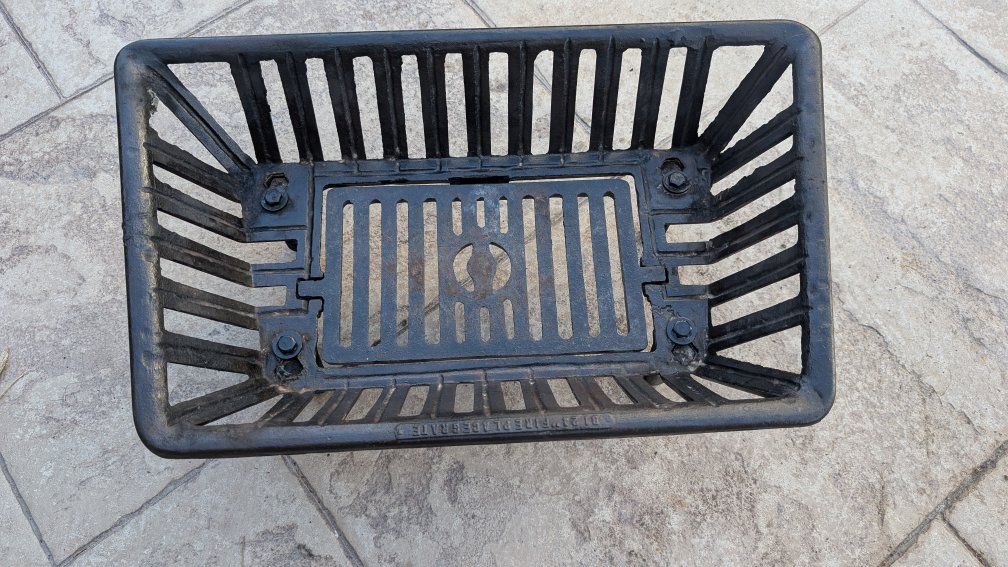 Heavy-Duty Cast Iron Fireplace Grate (24”)