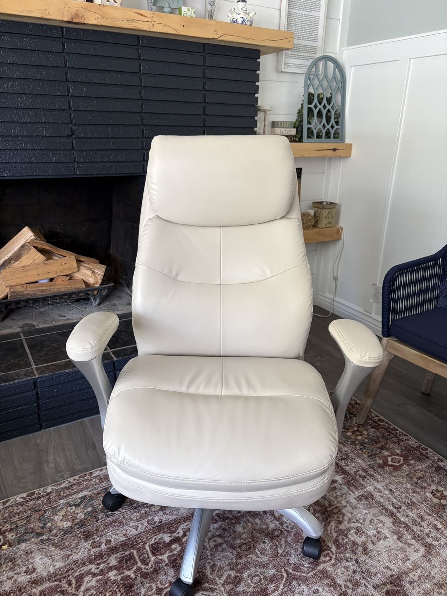 Vegan Leather Ivory Executive Office Chair