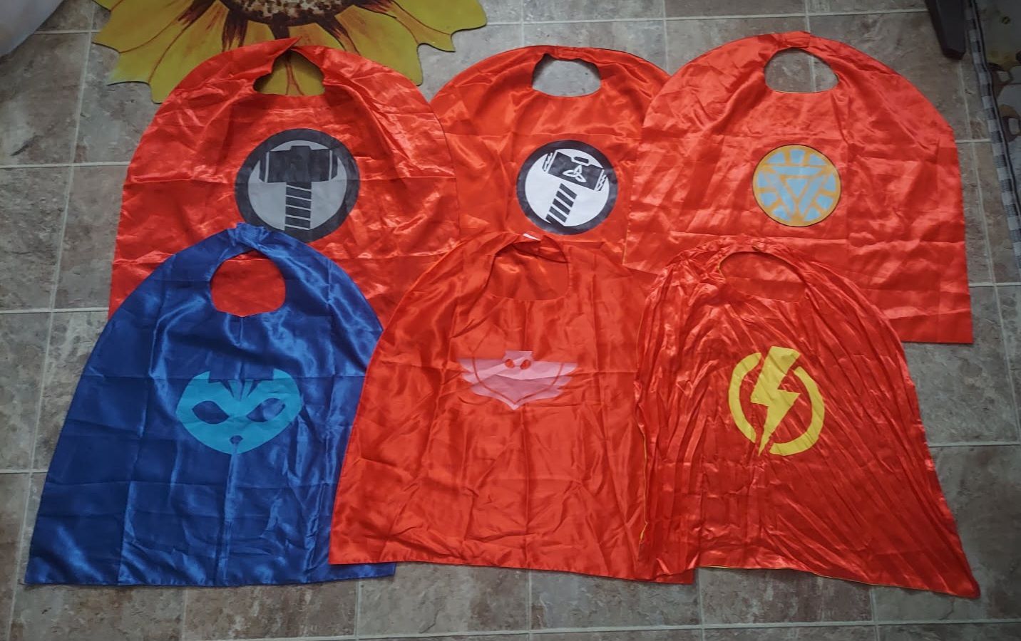 Super hero dress up capes $3 each or all for $15
