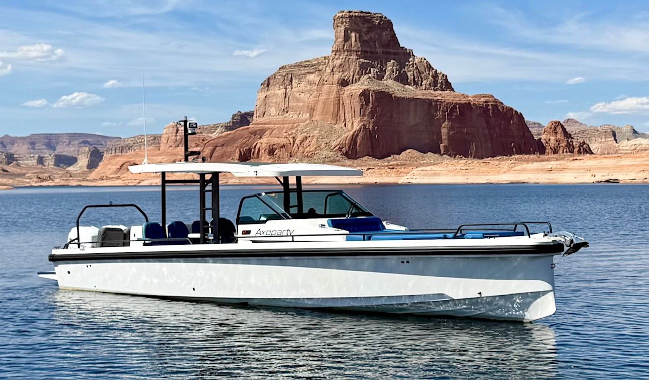 2019 37 Axopar Sun Top Brabus Package