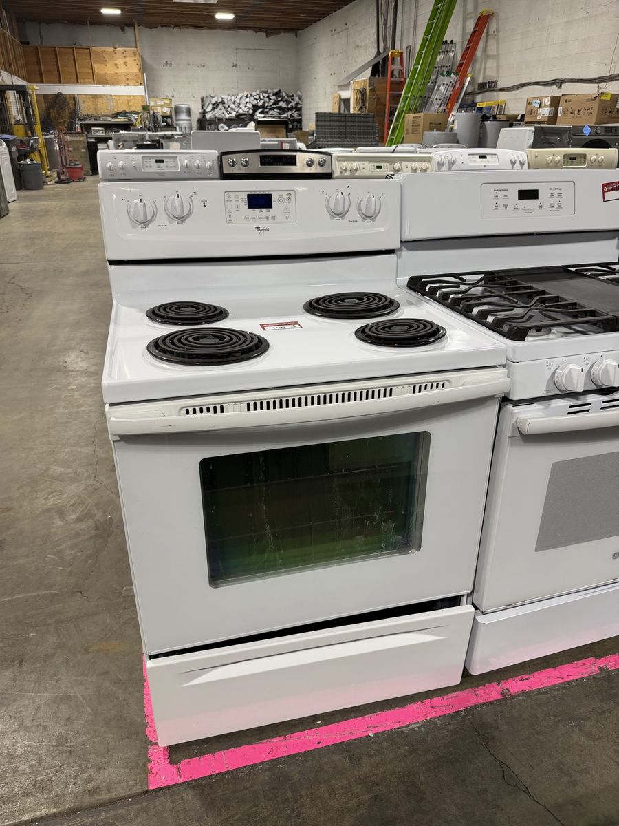 Whirlpool White Electric Coil Top Freestanding Range Oven Stove