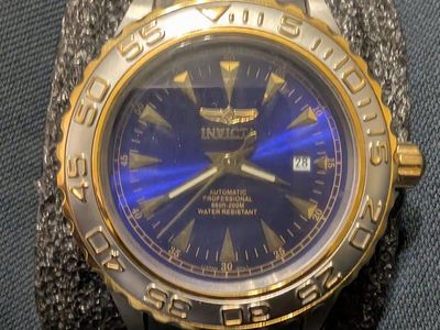 Invicta Pro Diver Automatic Two-Tone Stainless Steel Watch Blue Dial 200M
