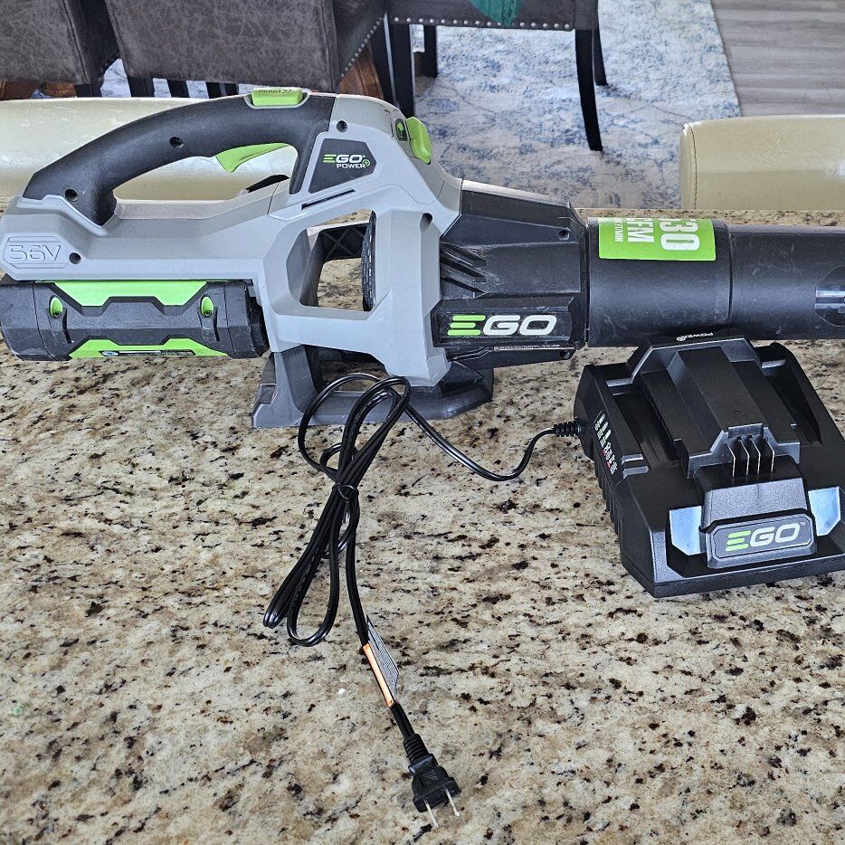 Ego Leaf Blower 530 CFM w/Battery and charger