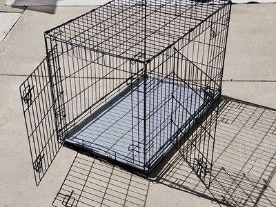 large dog kennel cage crate 36in L 22in W 25in H