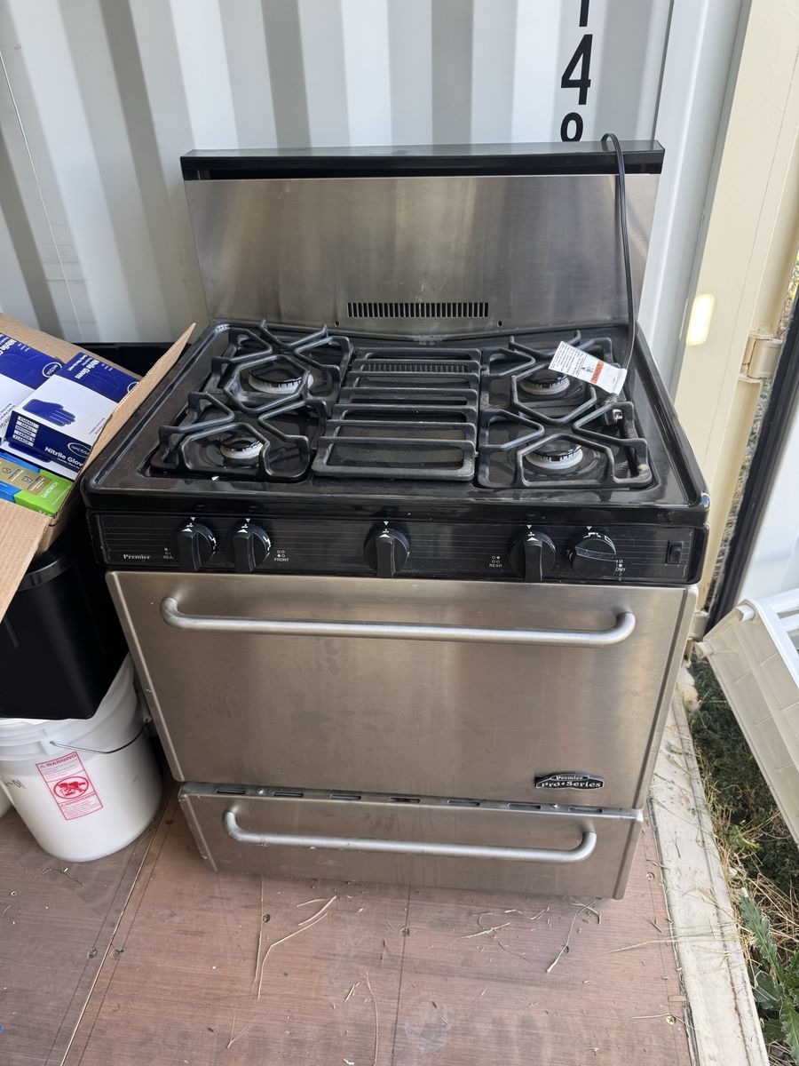 Premier Pro-Series Stainless Steel Gas Range Oven with 4 Burners