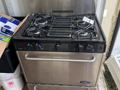 Premier Pro-Series Stainless Steel Gas Range Oven with 4 Burners