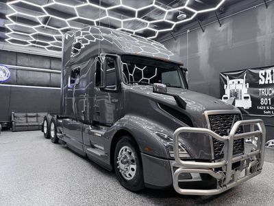 2024 Volvo VNL64T 860