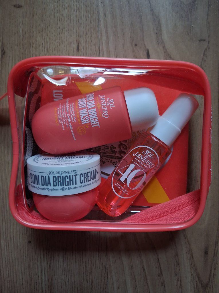 New Sol De Janeiro Bom Dia Bright Jet Set in Clear Zippered Bag